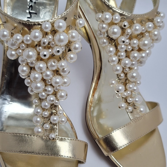 Alisha Hill Heels Cluster Faux Pearl T-Strap Open-Toe Metallic Gold Sandal Sz 8M - Picture 7 of 12